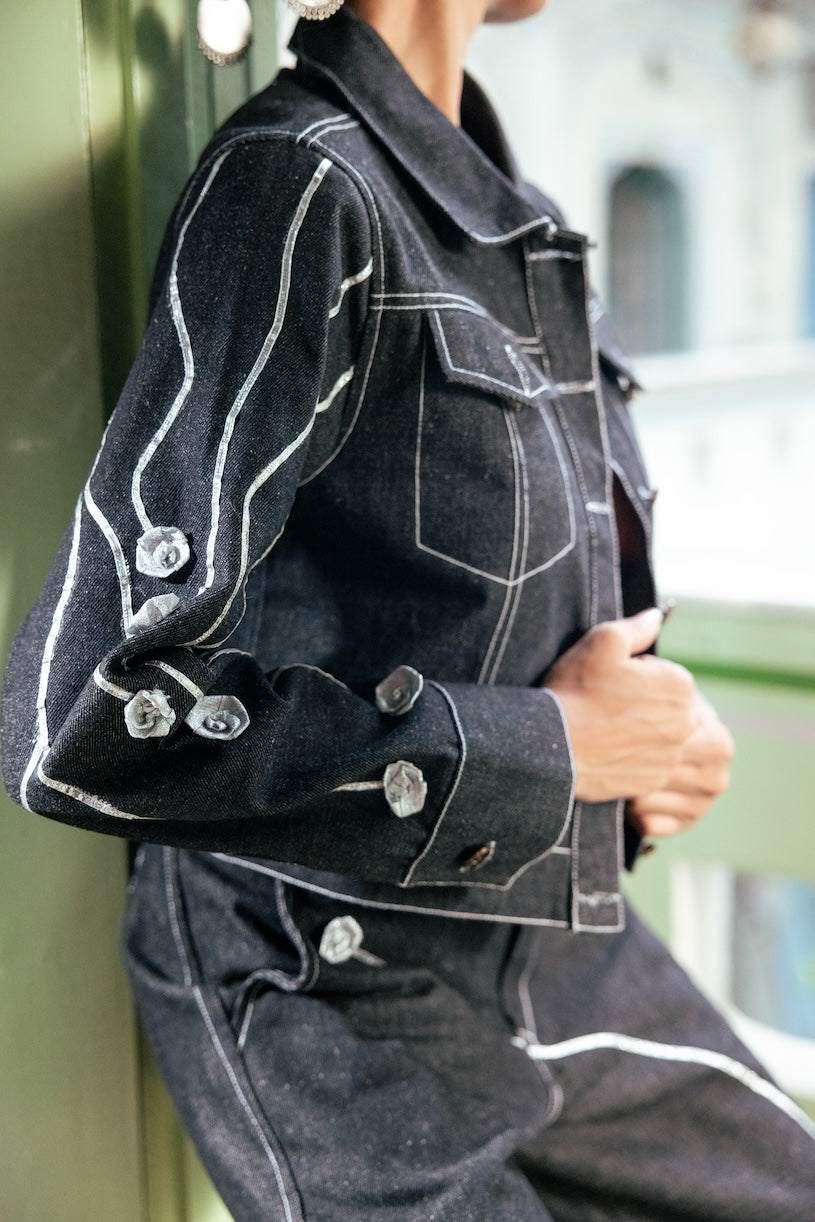 Chaqueta bordada Gulabo
